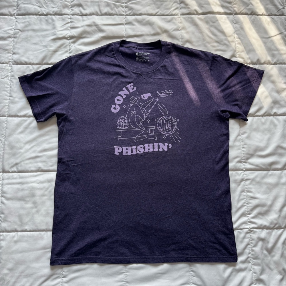 Linus Tech Tips Gone Phishin’ Size XL
